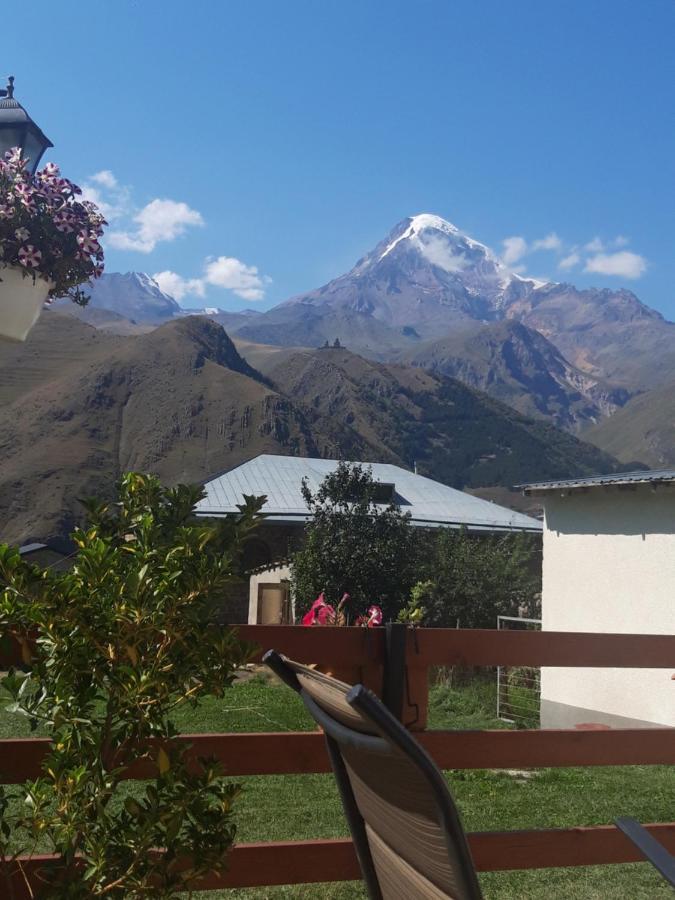 Guest House Elguja Qushashvili Kazbegi Kültér fotó