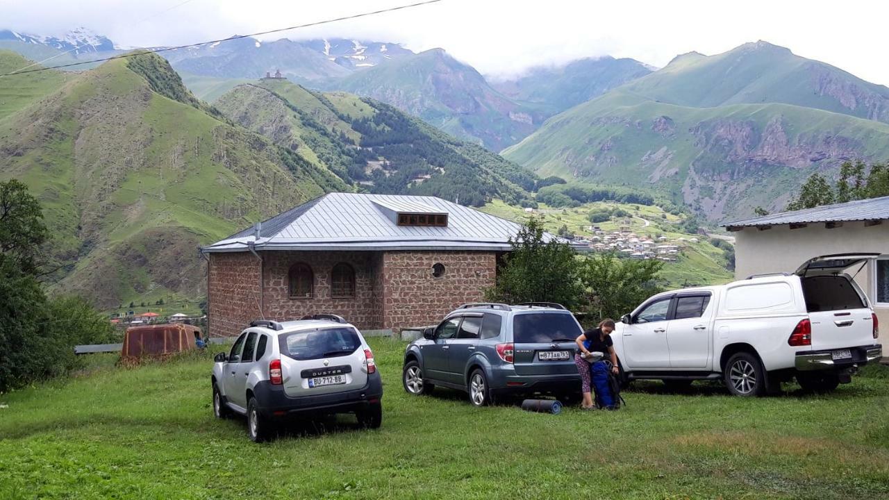 Guest House Elguja Qushashvili Kazbegi Kültér fotó